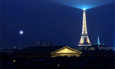 Скачать обои: Парижский маяк
